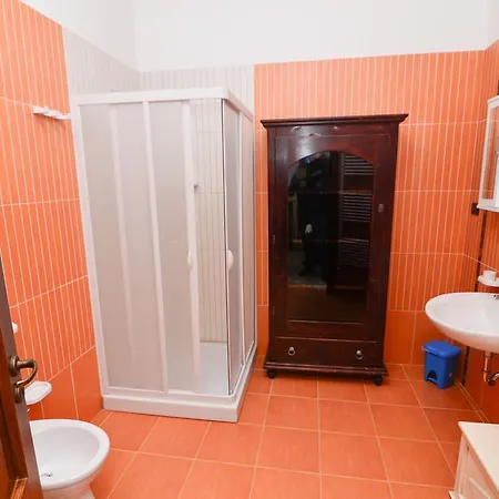 ベッド・アンド・ブレックファスト Europa 3*